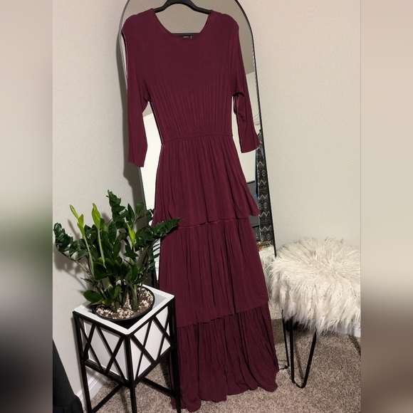 Burgundy Ruffle Maxi Dress - Picture 4 of 4